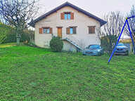 Maison familiale de 134 m² au coeur de Bons en Chablais 5 chambres  Terrain de 1 151 m²  Sous sol complet  Construction 2000 — photo 2