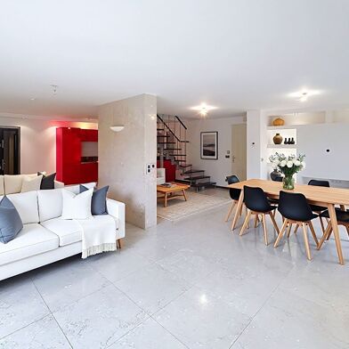 Maison 4 pièces 550000 €