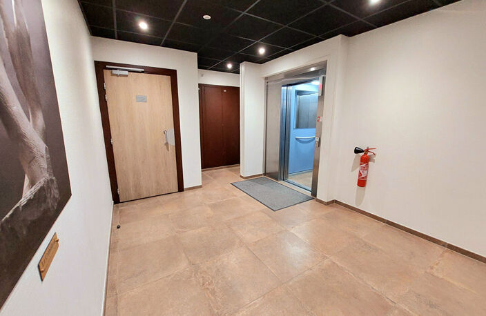 VENDU --Appartement Albi T2 de 47 m2 + place de parking privative — photo 2