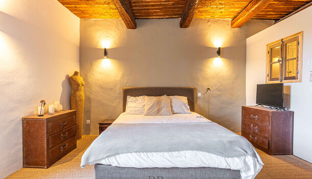 Loft 2 pièces  à vendre Lourmarin 84160