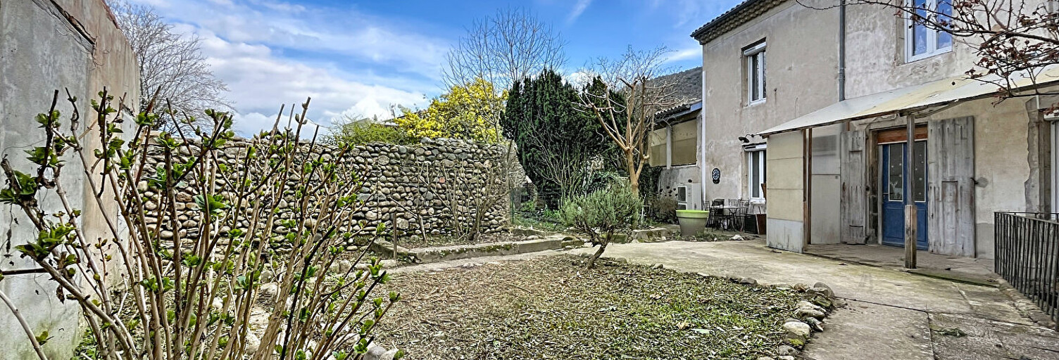 Maison 3 Pièces 122 m² à vendre à Saint-Laurent-du-Pape (07800)