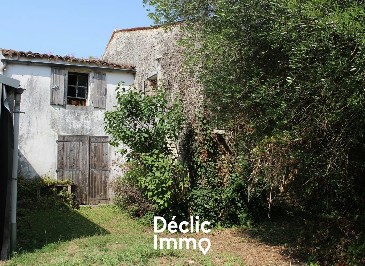 Villa / Maison  T2 à vendre Pont-l'Abbé-d'Arnoult 17250