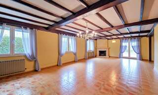 Maison 8 Pièces 328 m² à vendre à Douzy (08140)