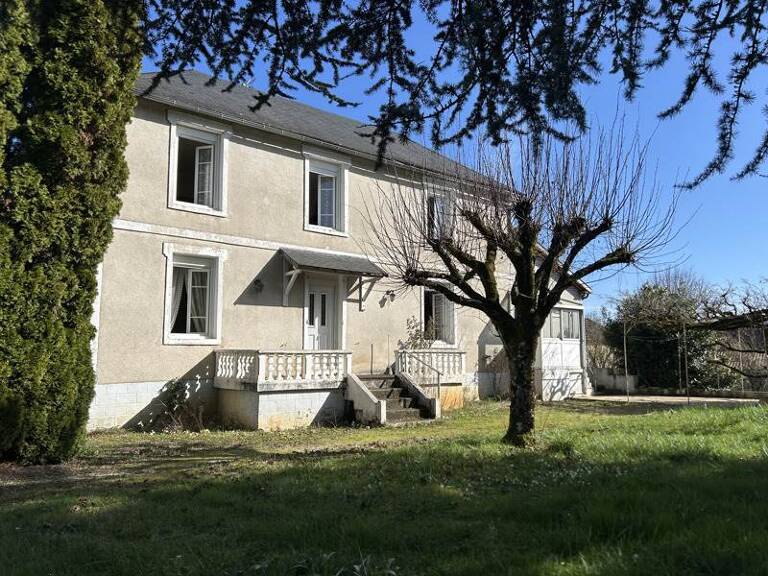 Maison en pierre de 5 pièces principales — photo 1