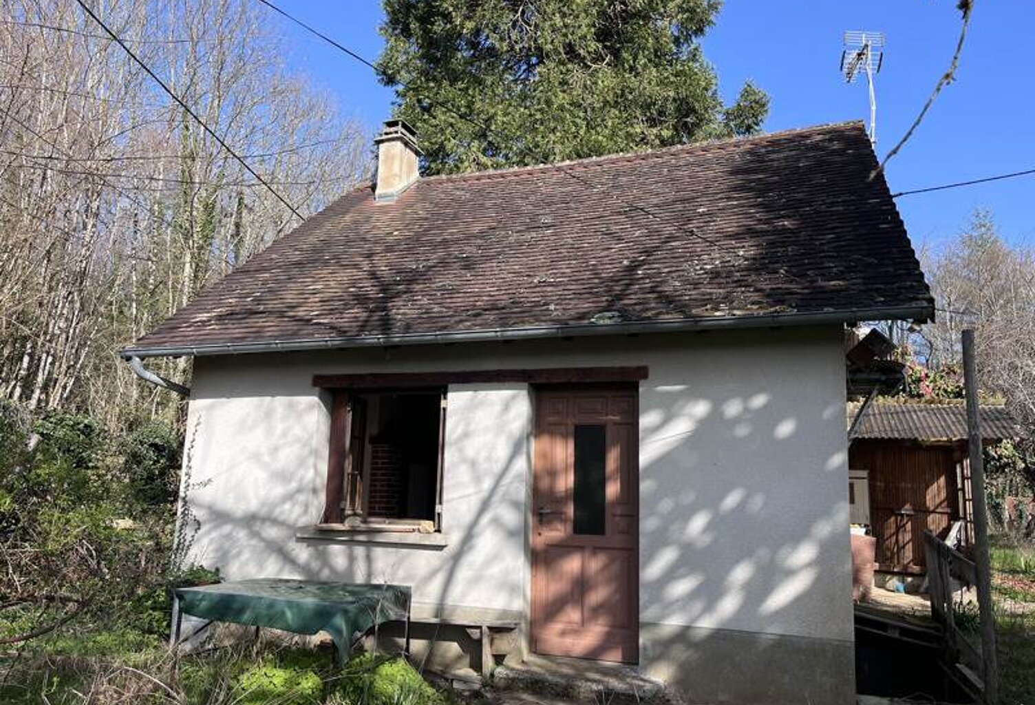 Maison en pierre de 1 pièces principales — photo 1