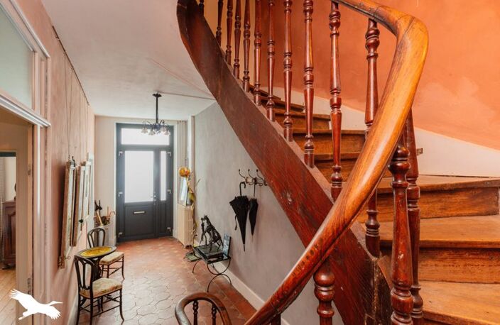 Maison de ville de 7 pièces principales — photo 2