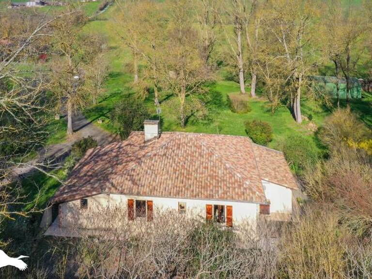 Ferme (tte) de 3 pièces principales — photo 1