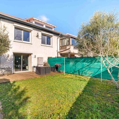 Maison 3 pièces 380476 €