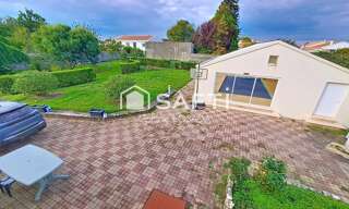 Maison 8 Pièces 158 m² à vendre à Les Magnils-Reigniers (85400)