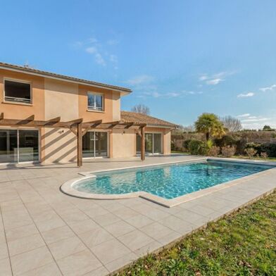 Maison 6 pièces 699900 €