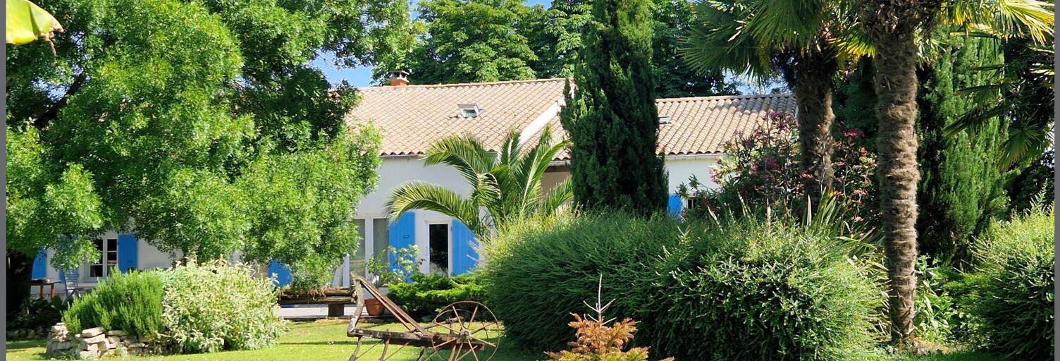 Maison 9 Pièces 284 m² à vendre à Vouhé (17700)