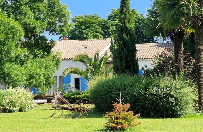 Maison charentaise alliant le charme à l'authenticité — photo 2