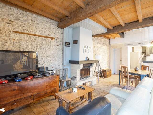 Maison de bourg de 3 pièces principales — photo du bien