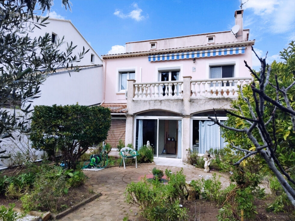 Villa / Maison  T6 à vendre Hyères 83400