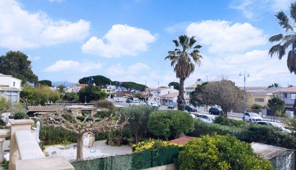 Villa / Maison 6 pièces  à vendre Hyères 83400