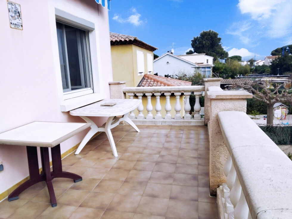 Villa / Maison  T6 à vendre Hyères 83400