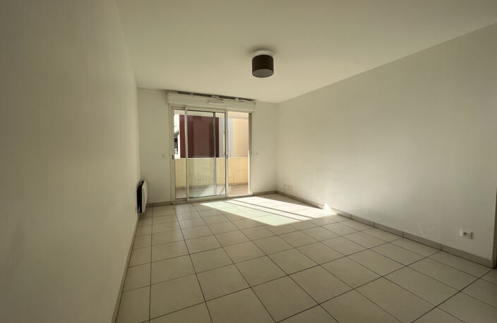 Appartement en location avec loggia à Castelnau-Le-Lez — photo 2