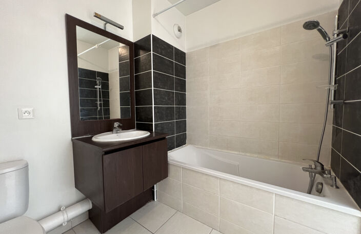 Appartement en location avec loggia à Castelnau-Le-Lez — photo 5