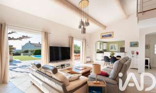 Maison 7 Pièces 145 m² à vendre à Saint-Cyr-sur-Mer (83270)