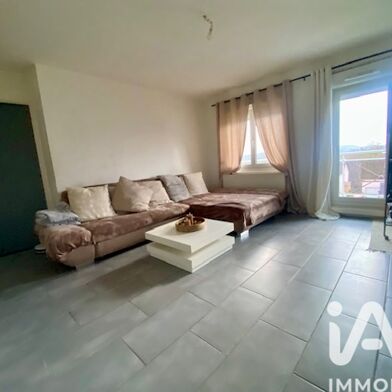 Appartement 5 pièces 117000 €