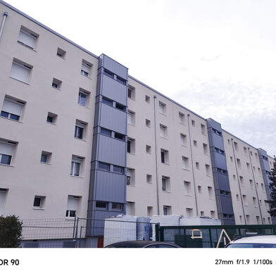 Appartement 4 pièces 137000 €