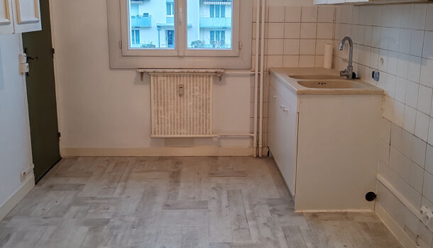 Appartement 4 pièces  à vendre Montélimar 26200
