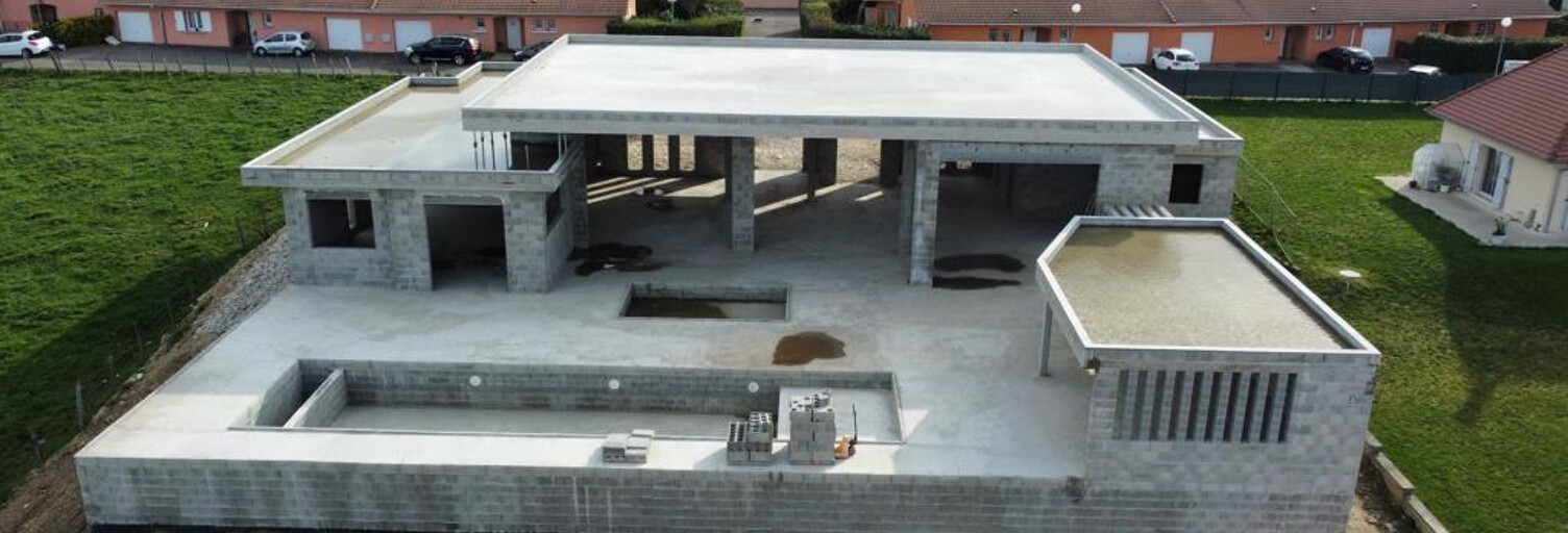 Maison 1 Pièce 312 m² à vendre à Dolomieu (38110)