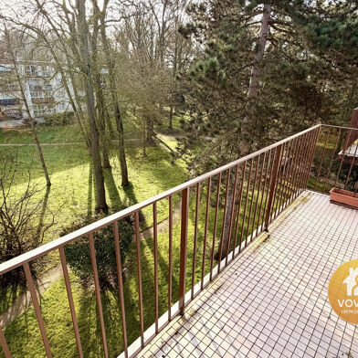 Appartement 6 pièces 240000 €