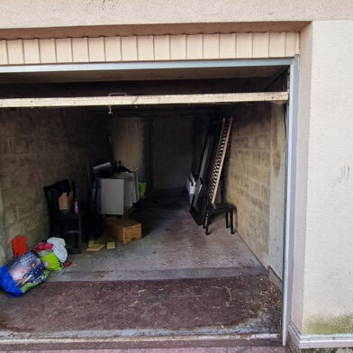 Garage  22000 €