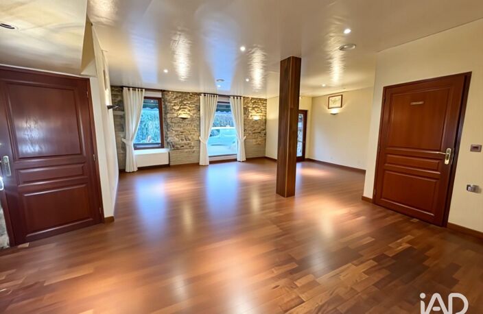 Vente Murs commerciaux 161 m&sup2; — photo 2
