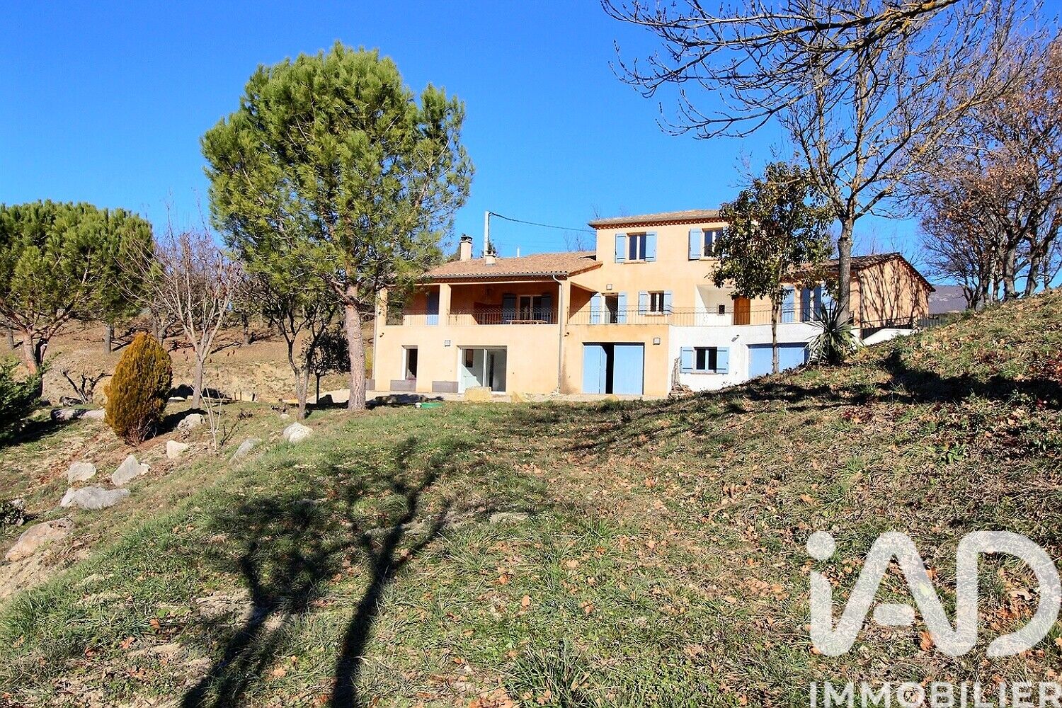 St-Sauveur-Gouvernet - 237m² - 8p. - 6ch.