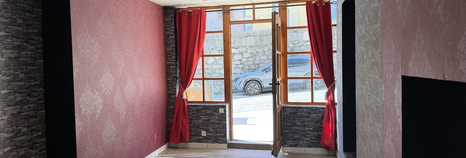 Commerce  30 m² à louer à Montmélian (73800)