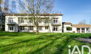 Maison 12 Pièces 486 m² à vendre à La Couronne (16400)