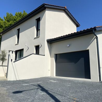 Maison 5 pièces 499000 €