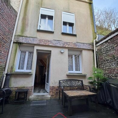 Immeuble  272000 €