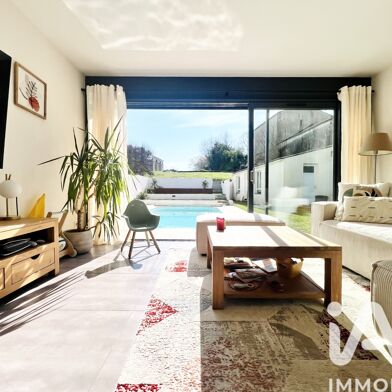 Maison 6 pièces 399900 €