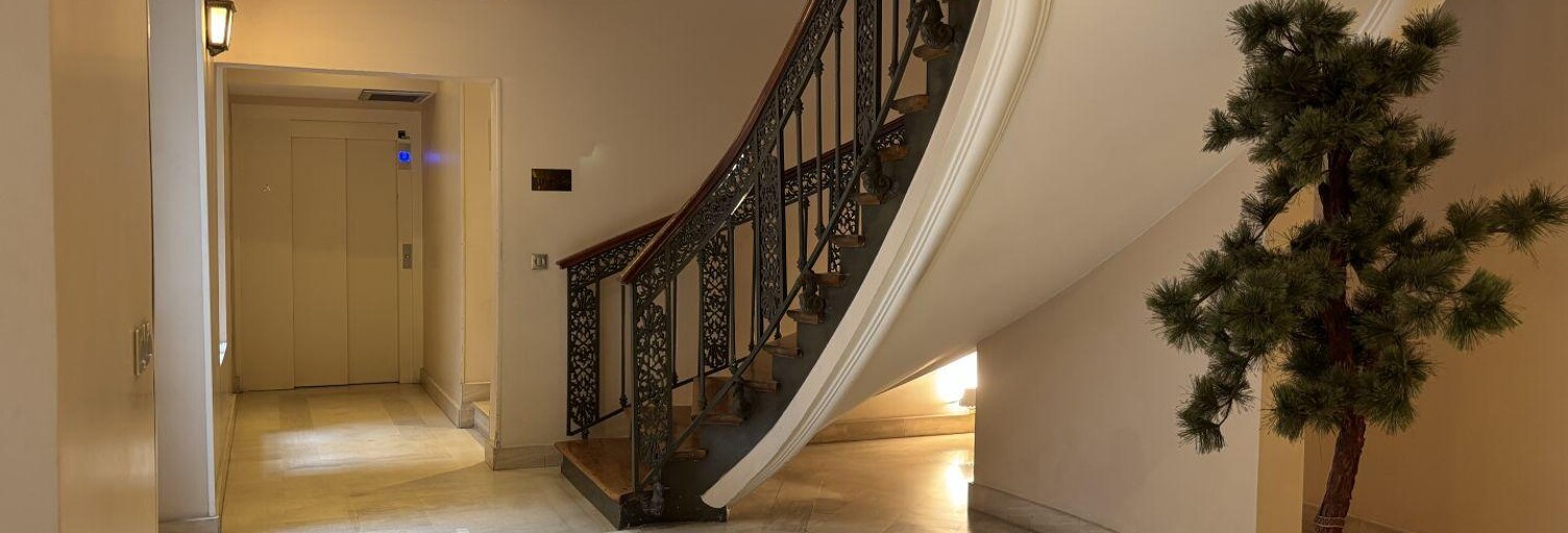 Appartement 2 Pièces 58 m² à louer à Paris 2 (75002)