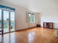 JOLIE MAISON + JARDIN + TERRASSES + GARAGE — photo 3