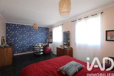 Appartement 6 pièces 159400 €
