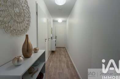 Appartement 3 pièces 192240 €