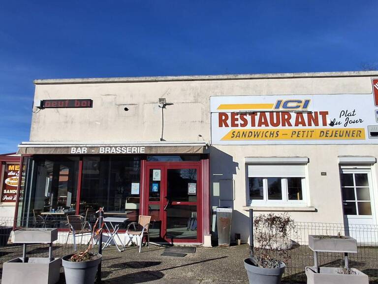 Vente Murs commerciaux 300 m&sup2; — photo 1
