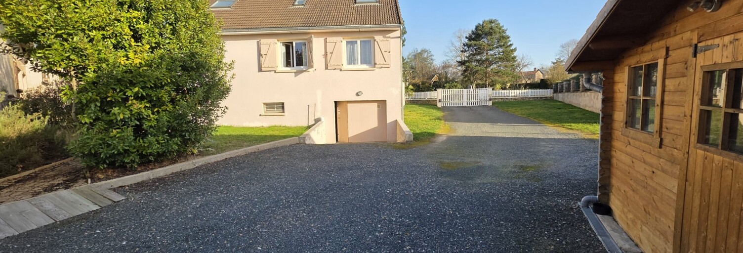 Maison 8 Pièces 120 m² à vendre à Cronat (71140)