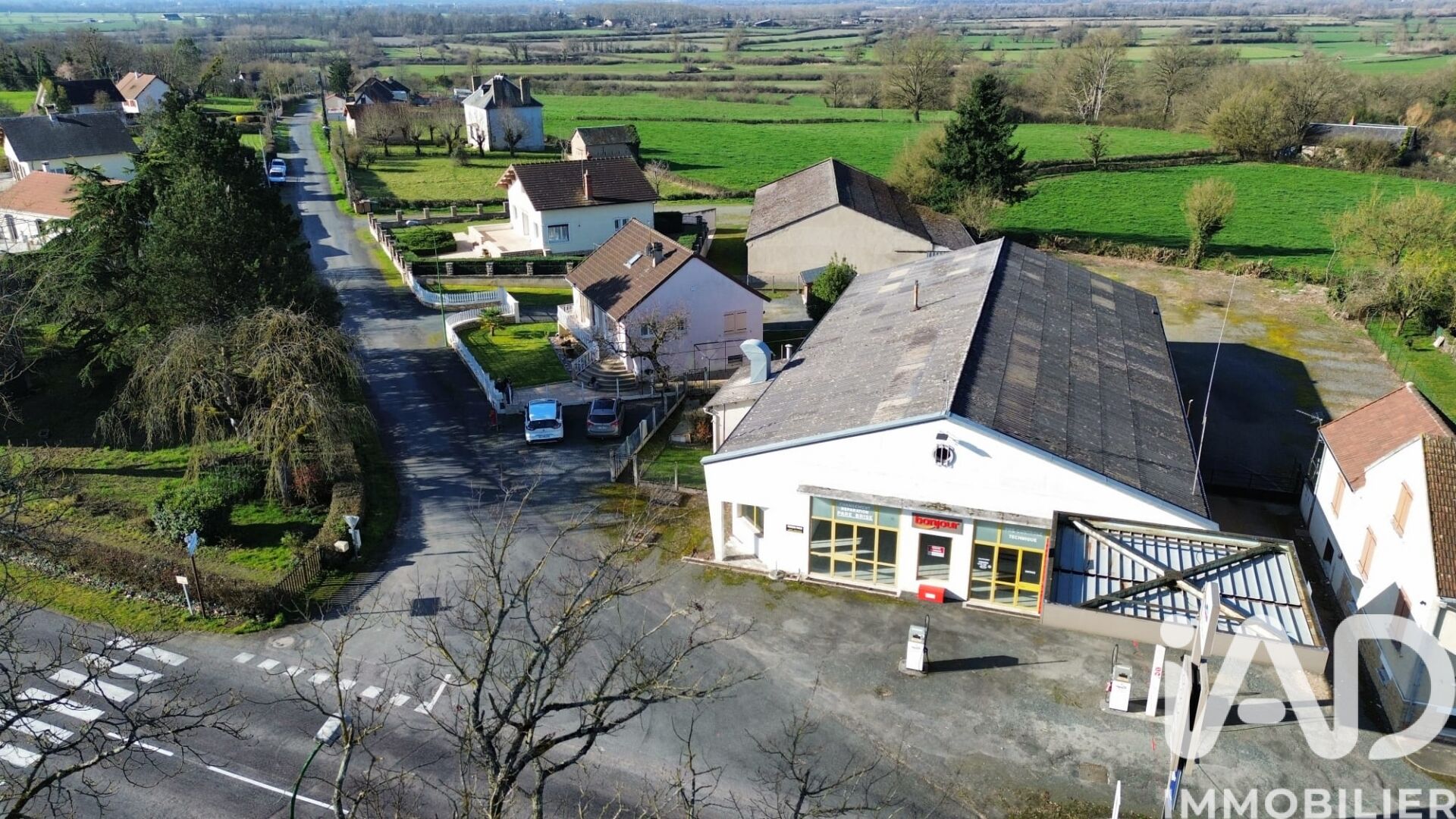 Vente Maison/villa 8 pièces - Photo 2