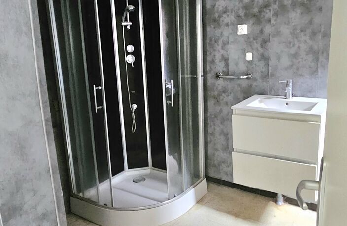 Vente Maison/villa 8 pièces — photo 4