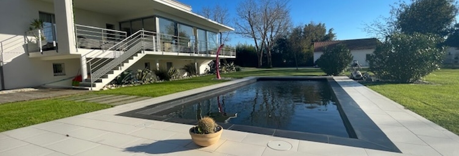 Maison 8 Pièces 290 m² à vendre à Saujon (17600)