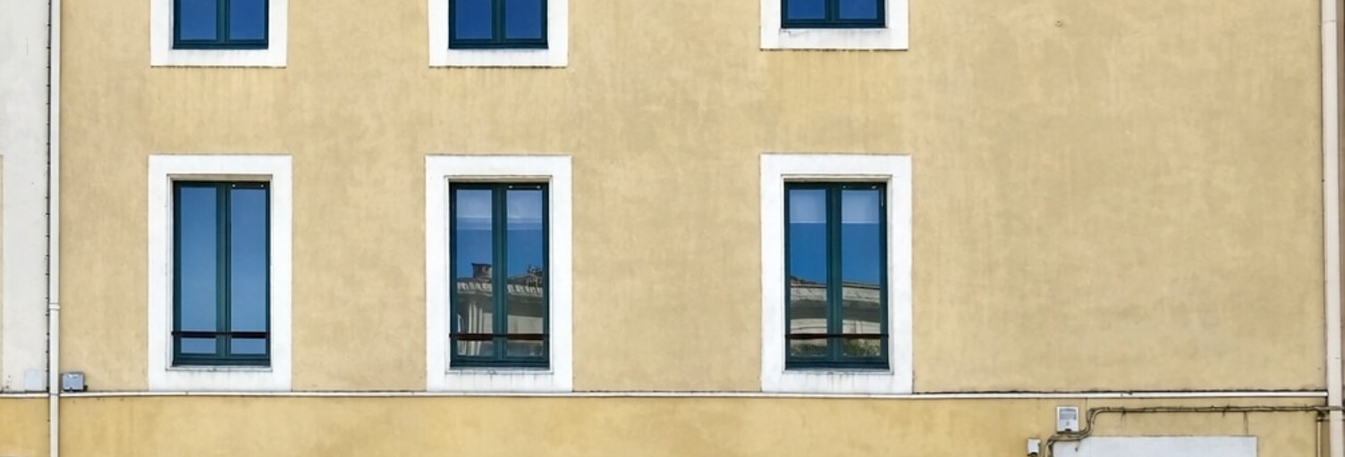 Immeuble  176 m² à vendre à Bourg-Saint-Andéol (07700)