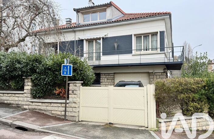 Vente Maison/villa 8 pièces — photo 2