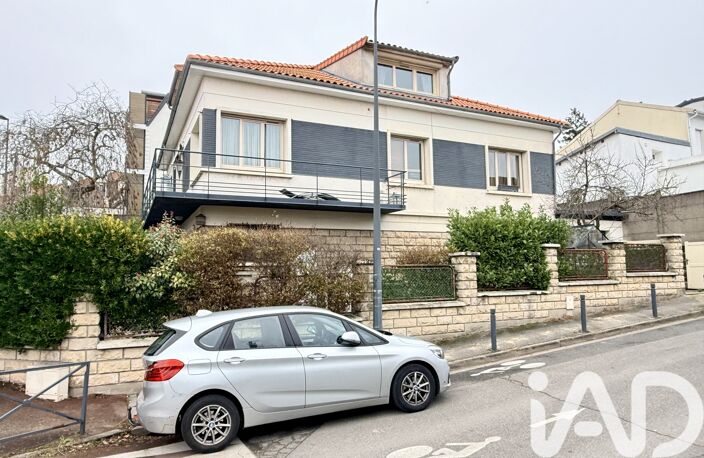 Vente Maison/villa 8 pièces — photo 3