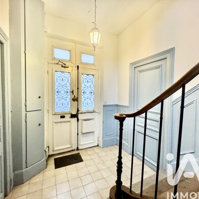 Immeuble  239000 €