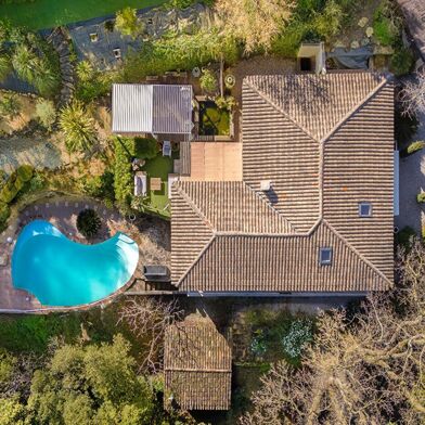 Maison 5 pièces 730000 €